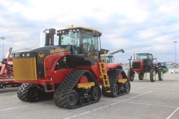 Versatile poklanja legendarni kamionet